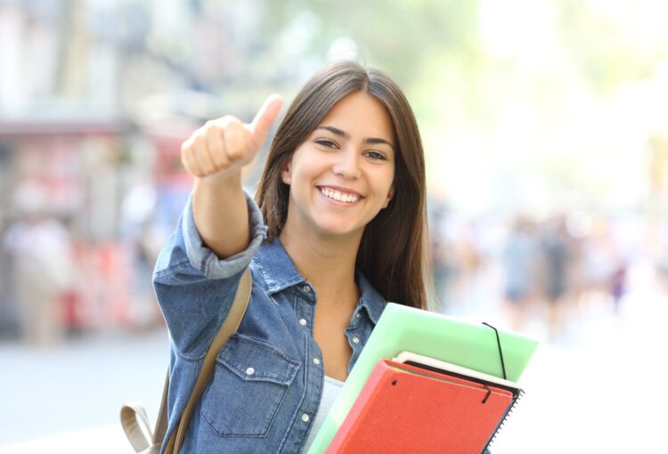 A1 Grammar: Present Simple - Kahoot Game